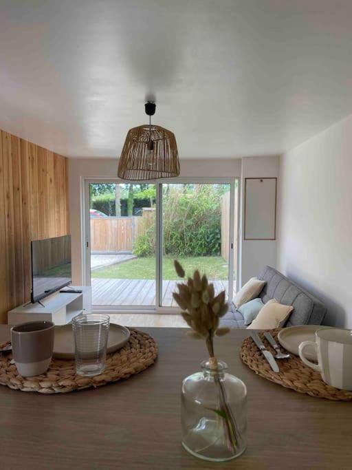 Maisonnette Avec Jardin A Ares Villa Exterior photo